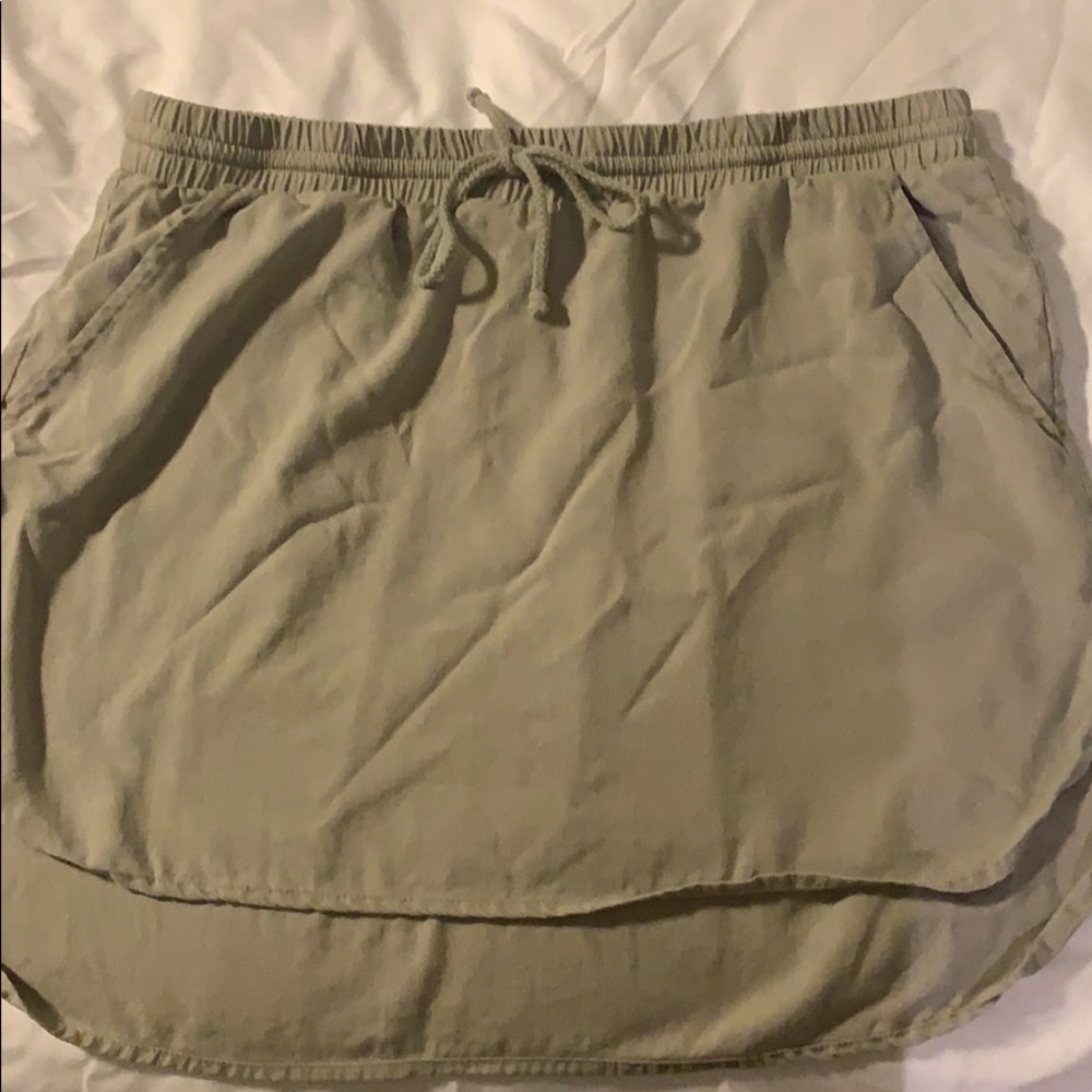 Cloth & Stone mini skirt